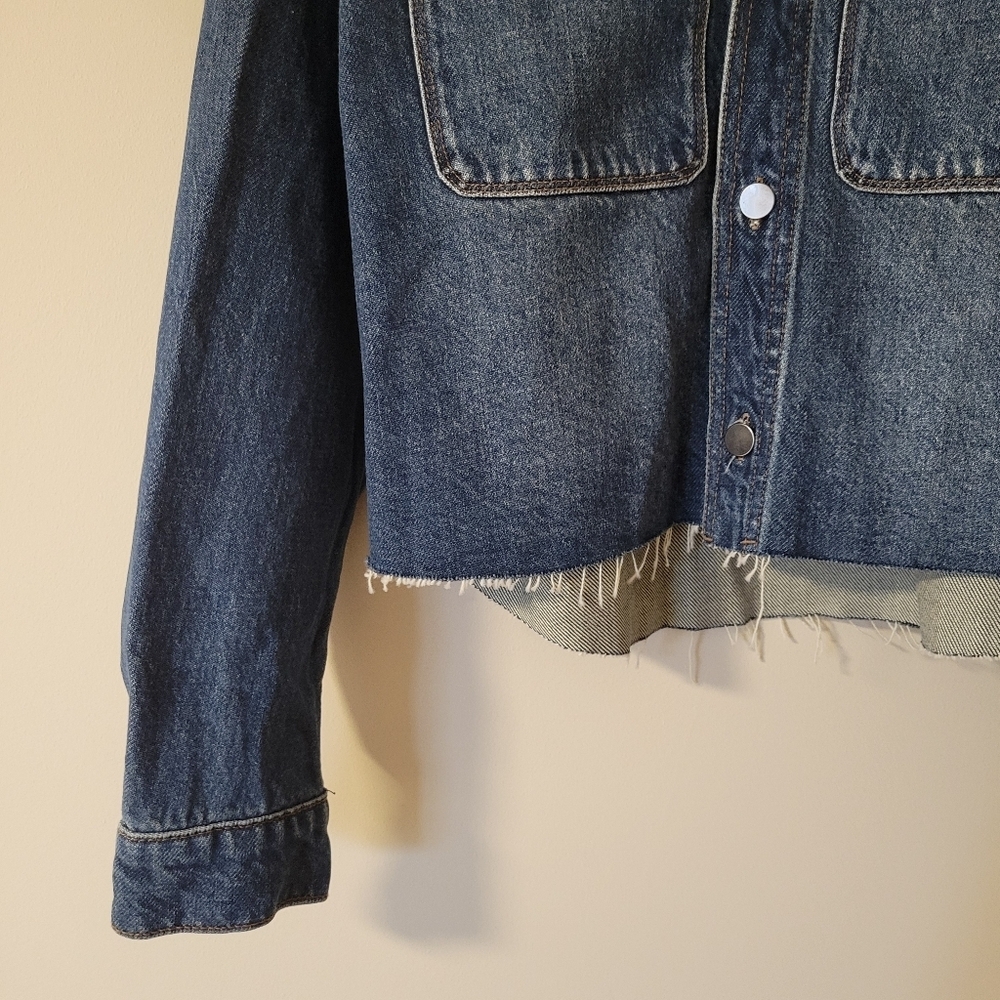 NWT Kut from the Kloth Women's Lana Cropped Cut Off Jean Denim Jacket Size Large - Picture 6 of 9